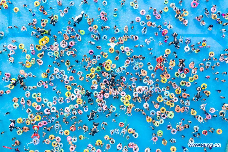 CHINA-NANJING-HEAT-WATER PARK (CN)