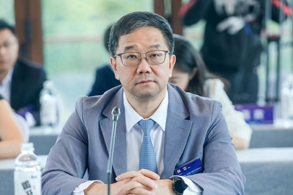 加快5G建設(shè)和應(yīng)用作用重大、意義深遠(yuǎn)