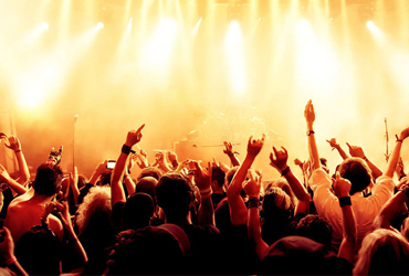 重拾金融股 三季瞄準(zhǔn)優(yōu)質(zhì)成長(zhǎng)股