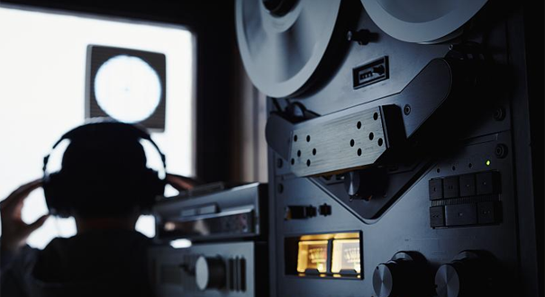 媒體曝光竊聽(tīng)黑色產(chǎn)業(yè)鏈，受害人遍布全國(guó)