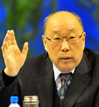 萬(wàn)?。?ldquo;小豬吃大豬操盤(pán)者&rdquo;