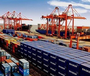 2013年我國(guó)進(jìn)出口總值增長(zhǎng)7.6% 首破4萬億美元關(guān)口