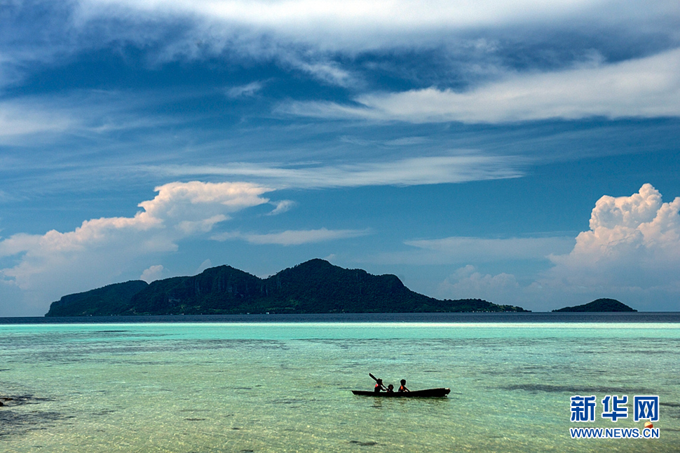 《那藍(lán)天，那碧海，那伊甸園般的神秘之地》