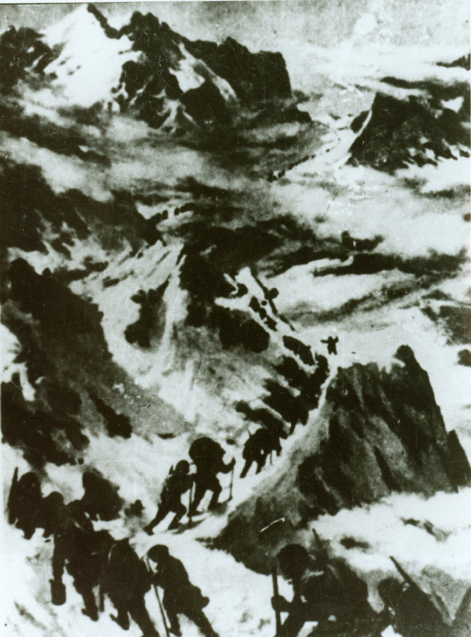 &uarr;資料圖片：紅軍過打鼓山。（圖片由陸軍第16集團(tuán)軍某紅軍團(tuán)提供）