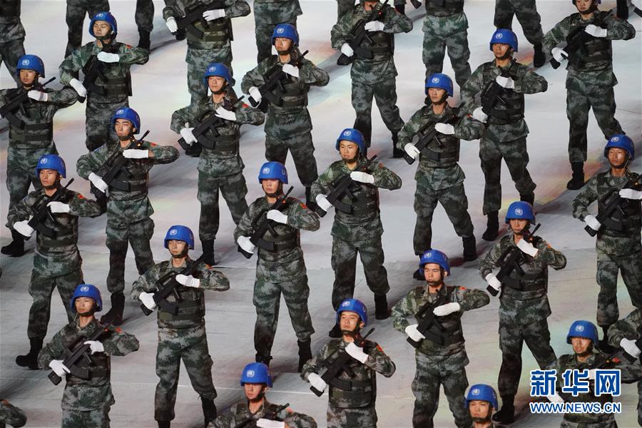 （新華全媒頭條&middot;圖文互動）（5）和平之光閃耀軍運&mdash;&mdash;第七屆世界軍人運動會開幕式側(cè)記