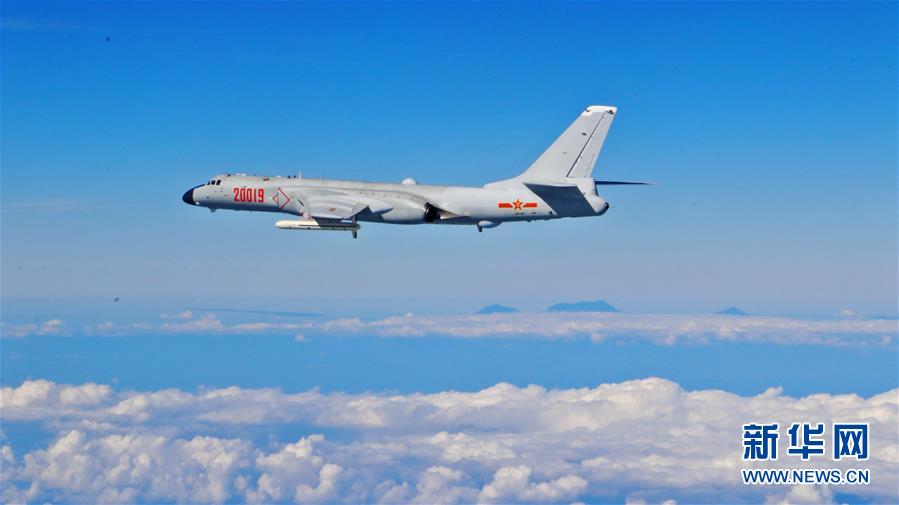 （圖文互動）（5）掠海巡天鑄鐵拳&mdash;&mdash;空軍&ldquo;模范轟炸機大隊&rdquo;履行新時代使命任務(wù)記事