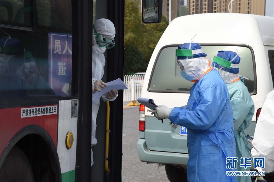 （聚焦疫情防控&middot;圖文互動）（8）軍隊(duì)新近承擔(dān)救治任務(wù)的兩所醫(yī)院全部投入使用 參照火神山醫(yī)院模式運(yùn)行