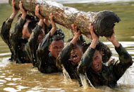 武警8731部隊(duì)瞄準(zhǔn)實(shí)戰(zhàn)抓訓(xùn)練