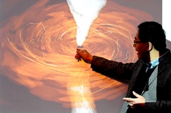 人類首次&ldquo;看見&rdquo;的那個(gè)黑洞，有了偏振圖像