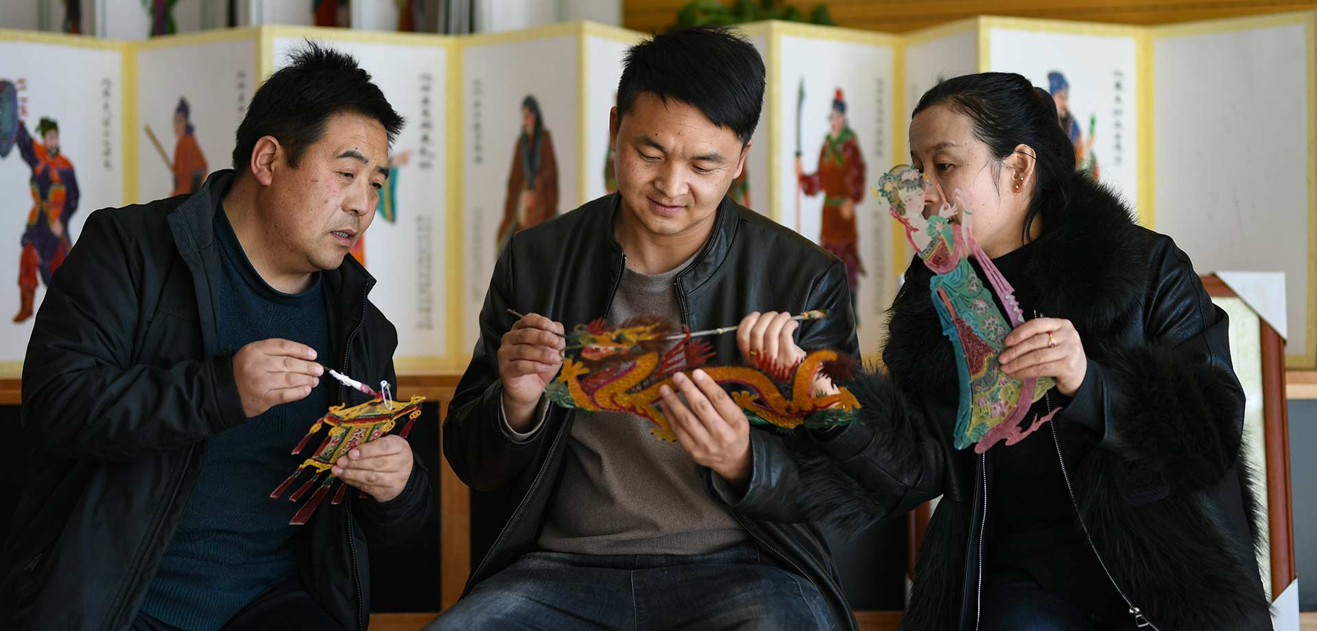 【顯影中國】皮影劇團&ldquo;皮&rdquo;出新花樣