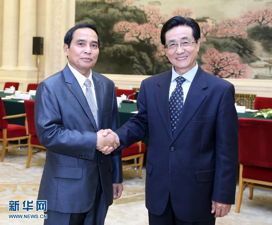 7月7日，中共中央書記處書記、中央紀委副書記趙洪祝在北京同老撾人民革命黨中央政治局委員、中央紀委書記、政府副總理本通率領(lǐng)的老撾人民革命黨代表團舉行工作會談。新華社記者 姚大偉 攝 