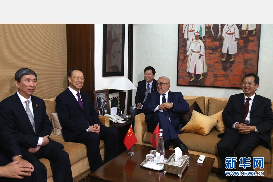 9月19日，在摩洛哥首都拉巴特，中共中央書記處書記、全國政協(xié)副主席杜青林（左二）會見摩洛哥政府首腦本&middot;基蘭（右二）。應摩洛哥參議院邀請，中共中央書記處書記、全國政協(xié)副主席杜青林于18日至20日率中共代表團訪摩，分別會見政府首腦本&middot;基蘭、參議長本希馬、真實性與現(xiàn)代黨總書記奧馬里等。新華社記者劉鍇攝