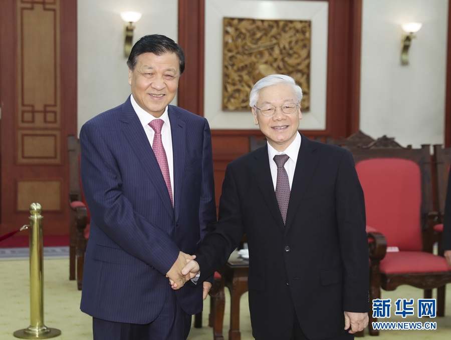 應(yīng)越南共產(chǎn)黨邀請，中共中央政治局常委、中央書記處書記劉云山9月18日至19日對越南進行正式訪問。這是9月18日，劉云山在河內(nèi)會見越共中央總書記阮富仲。 新華社記者 丁林 攝