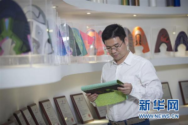 （十九大時(shí)光&middot;圖文互動(dòng)）（3）青春，在夢(mèng)想的引領(lǐng)下飛揚(yáng)&mdash;&mdash;來自基層蹲點(diǎn)現(xiàn)場(chǎng)的報(bào)道