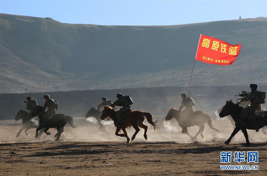 （新華全媒頭條&middot;圖文互動）（14）備戰(zhàn)踏上新起點，練兵展現(xiàn)新氣象&mdash;&mdash;2018中國軍隊新年開訓全景大掃描