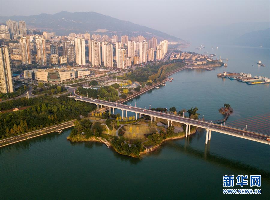 （大江奔流&mdash;&mdash;來自長(zhǎng)江經(jīng)濟(jì)帶的報(bào)道&middot;新華全媒頭條&middot;圖文互動(dòng)）（7）擘畫新時(shí)代中國(guó)發(fā)展新坐標(biāo)&mdash;&mdash;深入推動(dòng)長(zhǎng)江經(jīng)濟(jì)帶發(fā)展述評(píng)