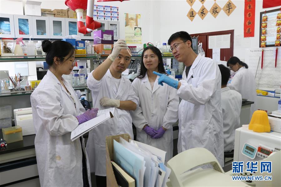 （新華全媒頭條&middot;圖文互動(dòng)）（2）抗癌藥，不只是降價(jià)這一件事&mdash;&mdash;一粒藥的困境如何破解？