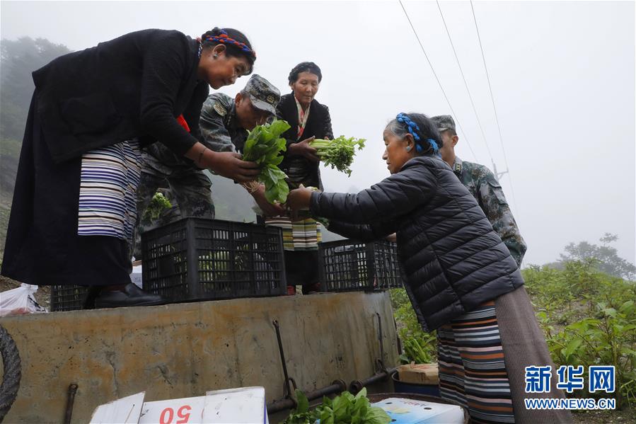 （圖文互動(dòng)）（1）特寫：&ldquo;八一&rdquo;禮物，飛向云端哨所