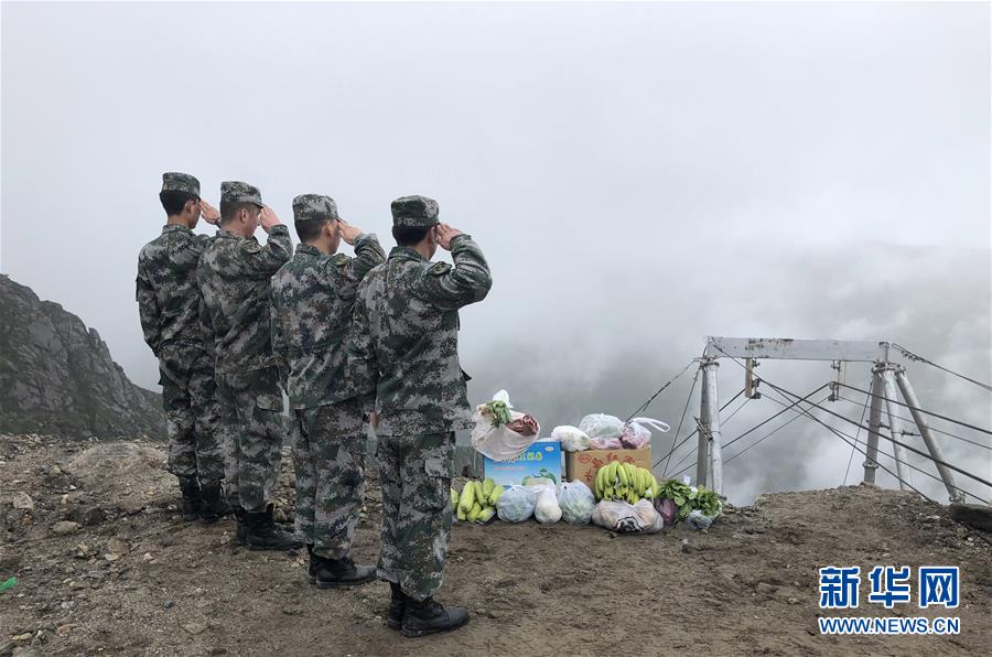 （圖文互動(dòng)）（9）特寫：&ldquo;八一&rdquo;禮物，飛向云端哨所