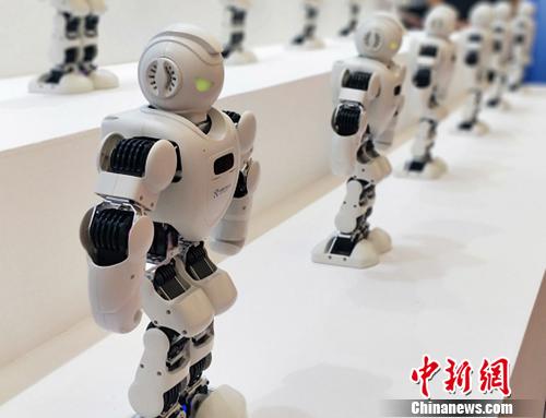 圖為機(jī)器人大會現(xiàn)場。姚露 攝 