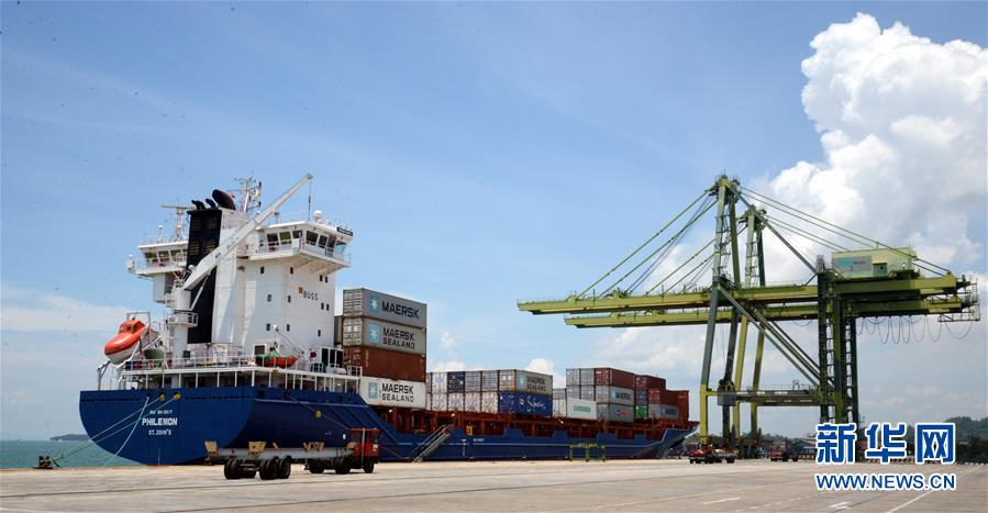 （新華全媒頭條&middot;圖文互動）（6）特稿：深化周邊友好　共促亞太繁榮&mdash;&mdash;寫在習(xí)近平主席出席亞太經(jīng)合組織第二十六次領(lǐng)導(dǎo)人非正式會議，對巴布亞新幾內(nèi)亞、文萊和菲律賓進(jìn)行國事訪問并在巴新同建交太平洋島國領(lǐng)導(dǎo)人會晤之際