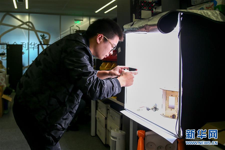 （在習(xí)近平新時代中國特色社會主義思想指引下&middot;慶祝改革開放40周年&middot;開放發(fā)展）（新華全媒頭條&middot;圖文互動）（3）開放中國：大門越開越大 道路越走越寬