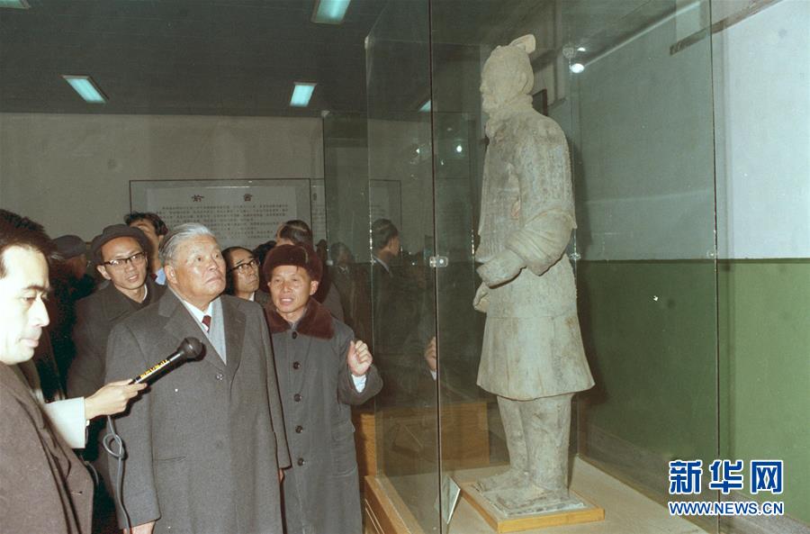 （圖文互動）（5）為發(fā)展和進(jìn)步，與中國攜手同行&mdash;&mdash;中國改革友誼獎?wù)芦@得者群像 