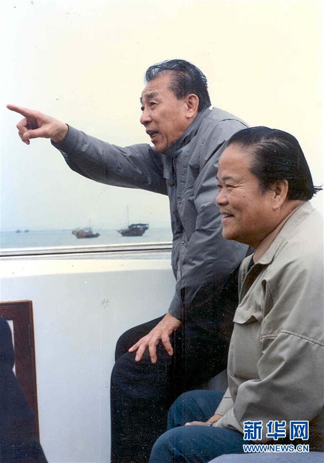 (新華全媒頭條·圖文互動(dòng))(3)在時(shí)代大潮中書(shū)寫(xiě)時(shí)代傳奇——致敬百名改革先鋒