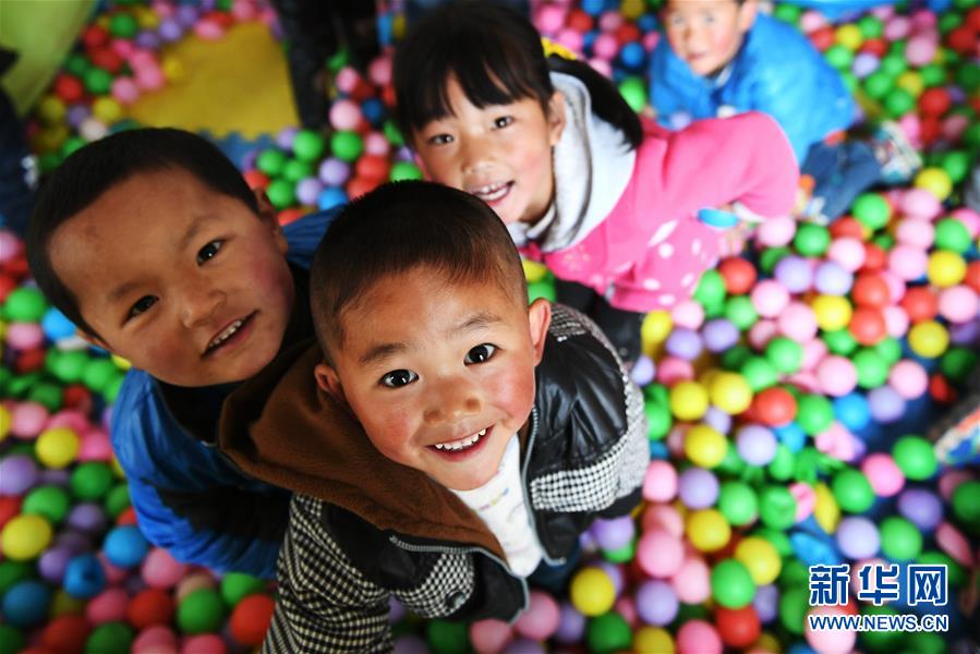 （奮進(jìn)新時(shí)代&middot;迎接兩會(huì)）（4）共享發(fā)展&mdash;&mdash;向共同富裕方向穩(wěn)步前進(jìn)