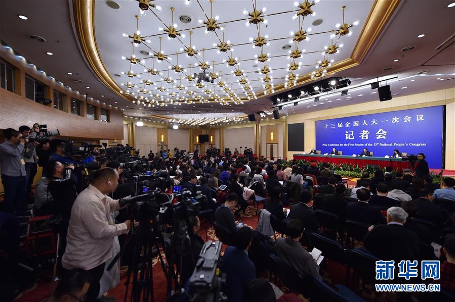 （兩會）（2）農(nóng)業(yè)部部長韓長賦等就&ldquo;實施鄉(xiāng)村振興戰(zhàn)略 推動農(nóng)業(yè)轉(zhuǎn)型升級&rdquo;答記者問