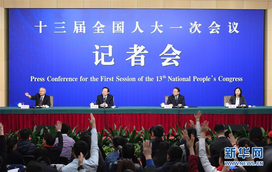 （兩會(huì)）（3）農(nóng)業(yè)部部長韓長賦等就&ldquo;實(shí)施鄉(xiāng)村振興戰(zhàn)略 推動(dòng)農(nóng)業(yè)轉(zhuǎn)型升級(jí)&rdquo;答記者問