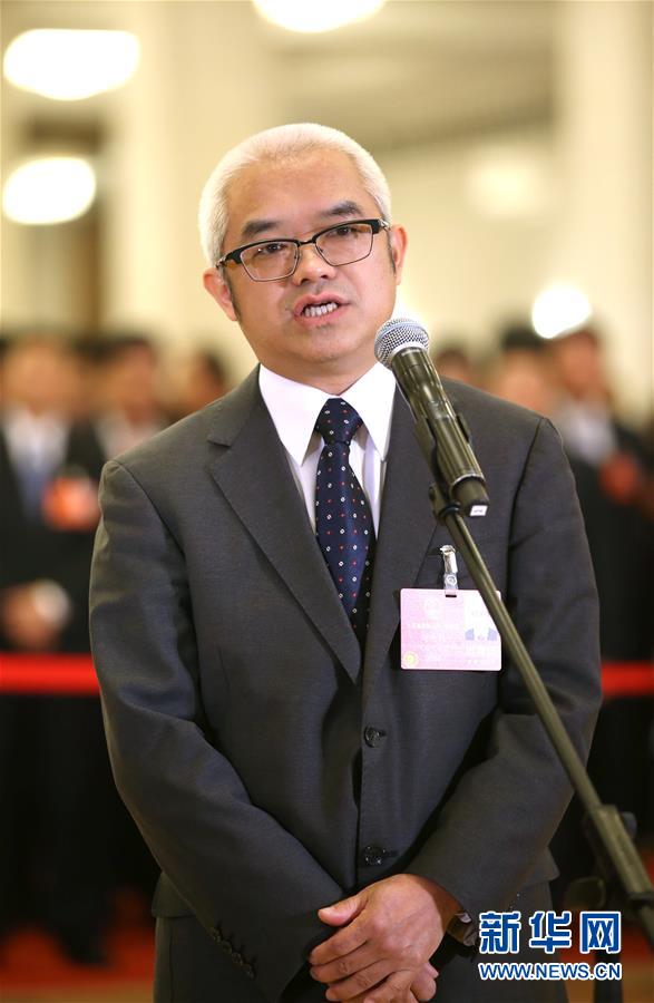 （兩會&middot;XHDW）（7）全國人大代表接受采訪
