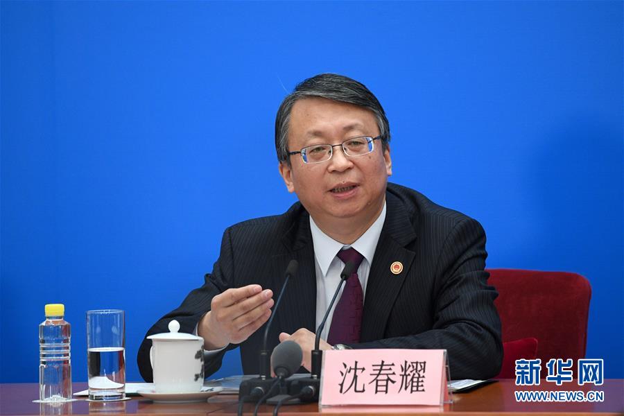 (兩會(huì))(1)十三屆全國(guó)人大一次會(huì)議秘書(shū)處法案組有關(guān)負(fù)責(zé)人回應(yīng)憲法修正案熱點(diǎn)問(wèn)題