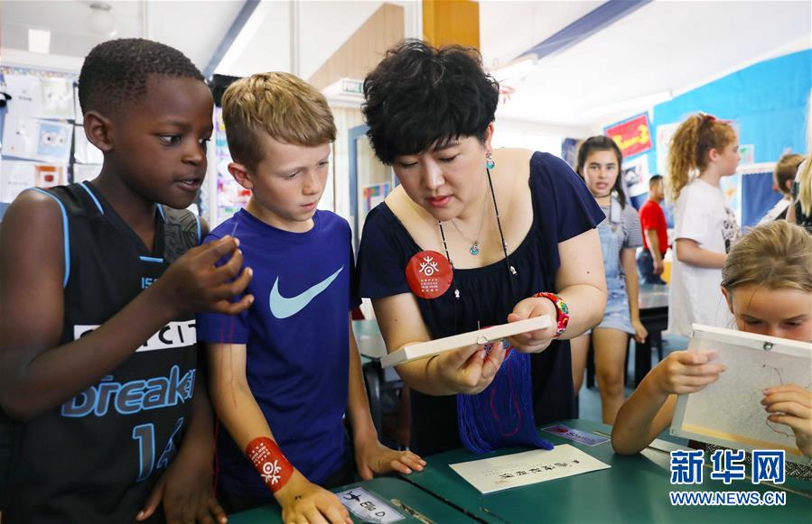 （兩會&middot;基層代表履職故事）（6）全國人大代表孫艷玲：做好非遺事業(yè)，讓古老技藝活起來