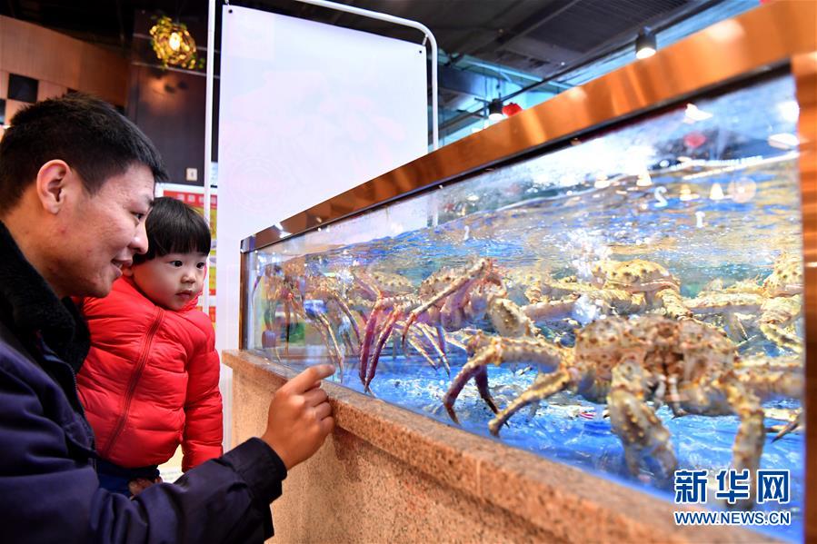 （在習(xí)近平新時(shí)代中國(guó)特色社會(huì)主義思想指引下&middot;將改革開放進(jìn)行到底&middot;大國(guó)之約）（新華全媒頭條&middot;圖文互動(dòng)）（7）潮起東方浪涌時(shí)&mdash;&mdash;來自對(duì)外開放前沿的時(shí)代強(qiáng)音