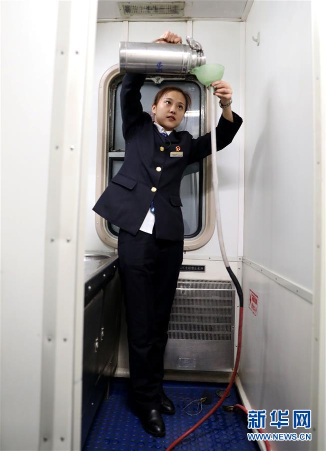 （新春走基層&middot;圖文互動）（3）&ldquo;最北列車&rdquo;上的&ldquo;守門員&rdquo;