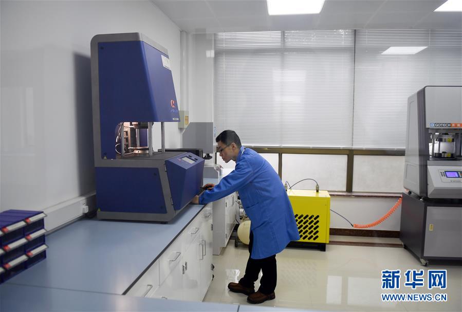 （新華全媒頭條&middot;圖文互動(dòng)）（4）沖寒先已笑東風(fēng)&mdash;&mdash;新春浙江民營企業(yè)走訪實(shí)錄 