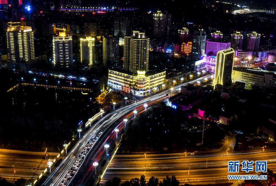 （兩會前夕看落實&middot;圖文互動）（1）牢記囑托增進民族團結(jié) 凝心聚力建設(shè)美麗新疆&mdash;&mdash;新疆落實習(xí)近平總書記全國兩會重要講話精神紀(jì)實