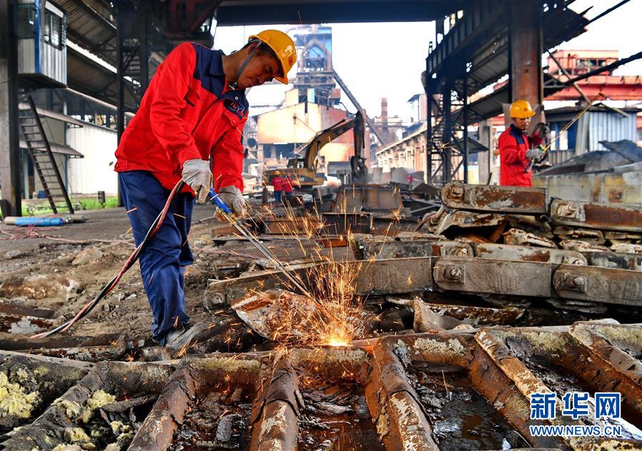 （新華全媒頭條&middot;圖文互動(dòng)）（1）攻堅(jiān)，為了美麗中國(guó)&mdash;&mdash;黨的十八大以來(lái)污染防治紀(jì)實(shí)