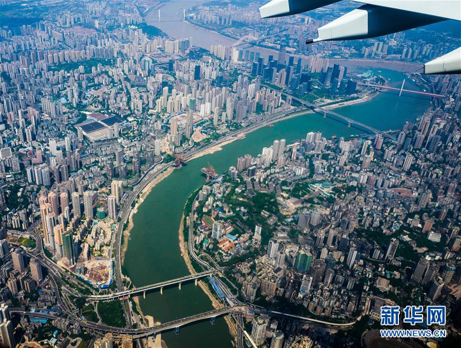 （新華全媒頭條&middot;迎接兩會特別報道&middot;圖文互動）（15）會當水擊三千里&mdash;&mdash;全國兩會前夕看中國信心