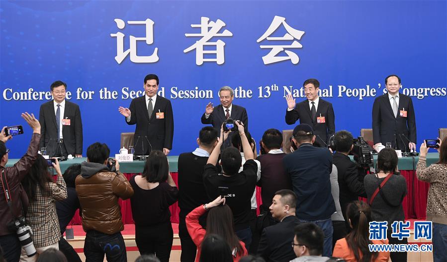 （兩會(huì)&middot;XHDW）（1）全國(guó)人大相關(guān)負(fù)責(zé)人就&ldquo;人大立法工作&rdquo;答記者問(wèn)