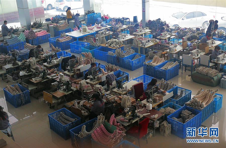 （脫貧攻堅(jiān)&middot;圖文互動(dòng)）（4）抓心勁兒，增后勁兒&mdash;&mdash;內(nèi)蒙古產(chǎn)業(yè)扶貧見聞