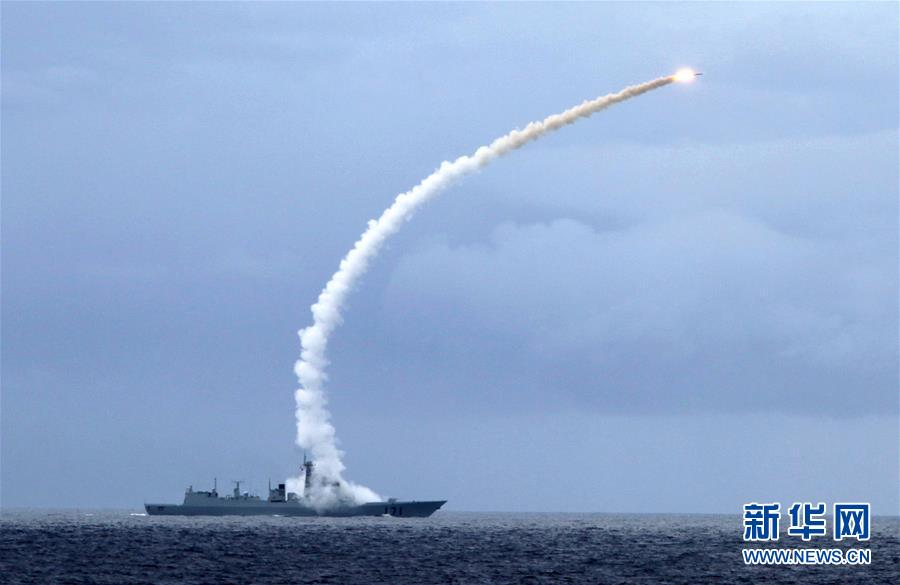 （新華全媒頭條&middot;人民海軍70年&middot;圖文互動(dòng)）（4）向海圖強(qiáng)春潮涌&mdash;&mdash;黨中央、中央軍委和習(xí)主席關(guān)心人民海軍建設(shè)發(fā)展紀(jì)實(shí)