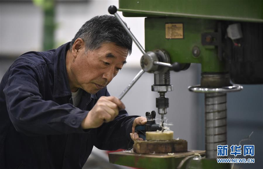 （新華全媒頭條&middot;圖文互動）（1）&ldquo;咱們工人有力量&rdquo;&mdash;&mdash;鞍鋼勞模采訪錄