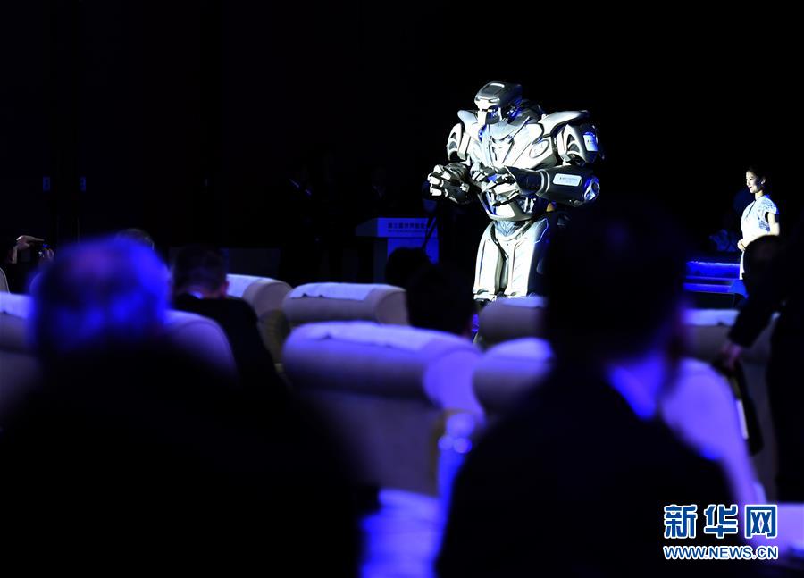 （新華全媒頭條&middot;圖文互動）（1）擁抱智能新時代：世界智能大會釋放了哪些新信號？