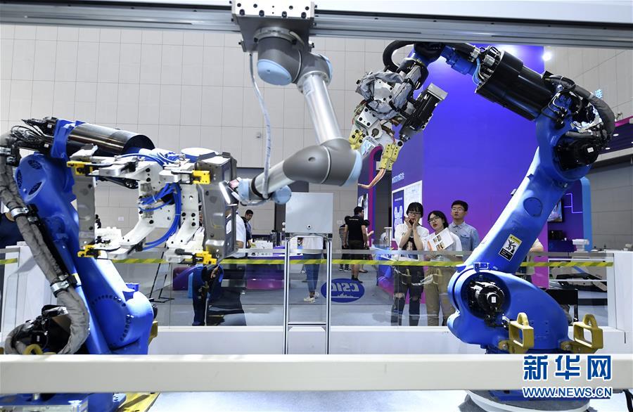 （新華全媒頭條&middot;圖文互動）（5）擁抱智能新時代：世界智能大會釋放了哪些新信號？