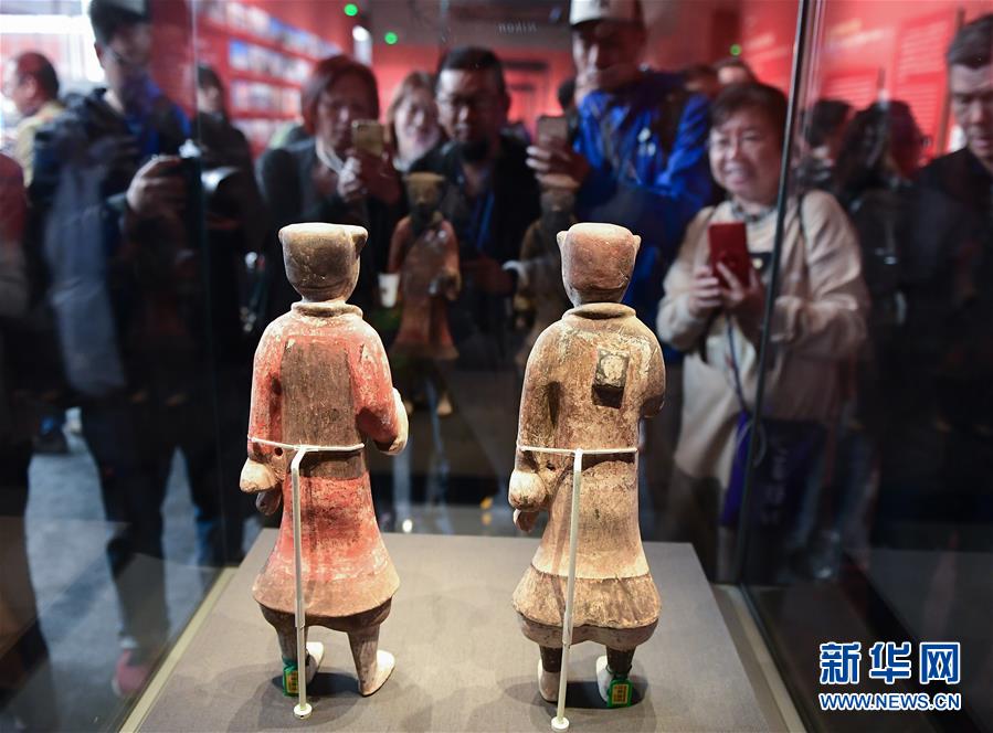 （新華全媒頭條&middot;圖文互動）（12）文明之光照亮復(fù)興之路&mdash;&mdash;以習(xí)近平同志為核心的黨中央關(guān)心文化和自然遺產(chǎn)保護(hù)工作紀(jì)實