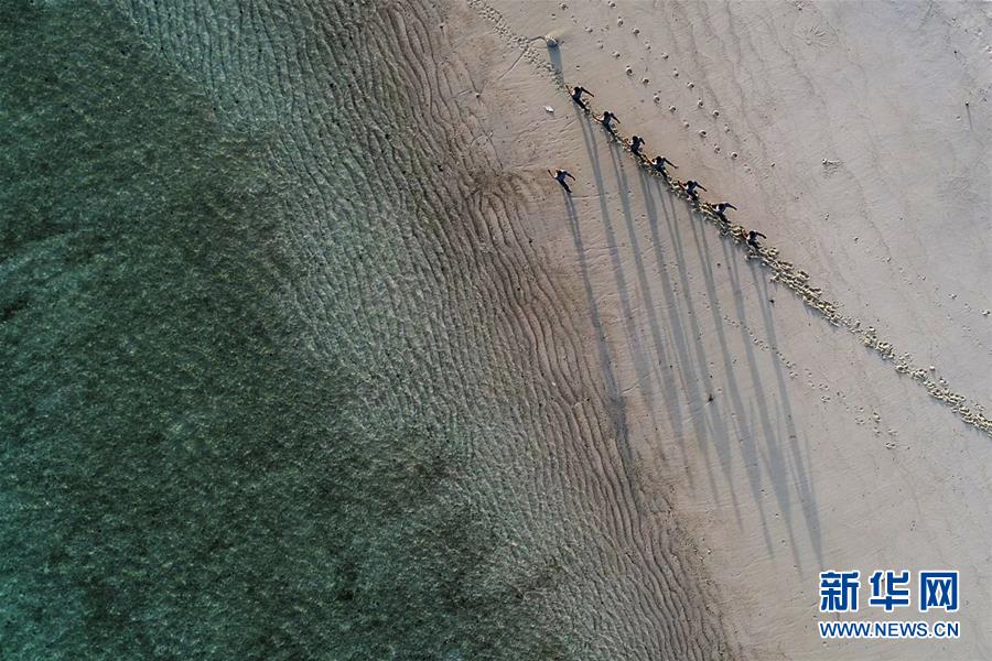 （壯麗70年&middot;奮斗新時(shí)代&middot;新華全媒頭條&middot;圖文互動(dòng)）（3）&ldquo;你在我的航程上，我在你的視線里&rdquo;&mdash;&mdash;走進(jìn)海軍西沙中建島官兵的五彩世界