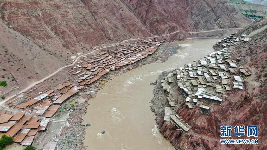 (圖文互動(dòng))(2)大地的饋贈(zèng) 風(fēng)和陽(yáng)光的作品——西藏芒康鹽田的前世今生