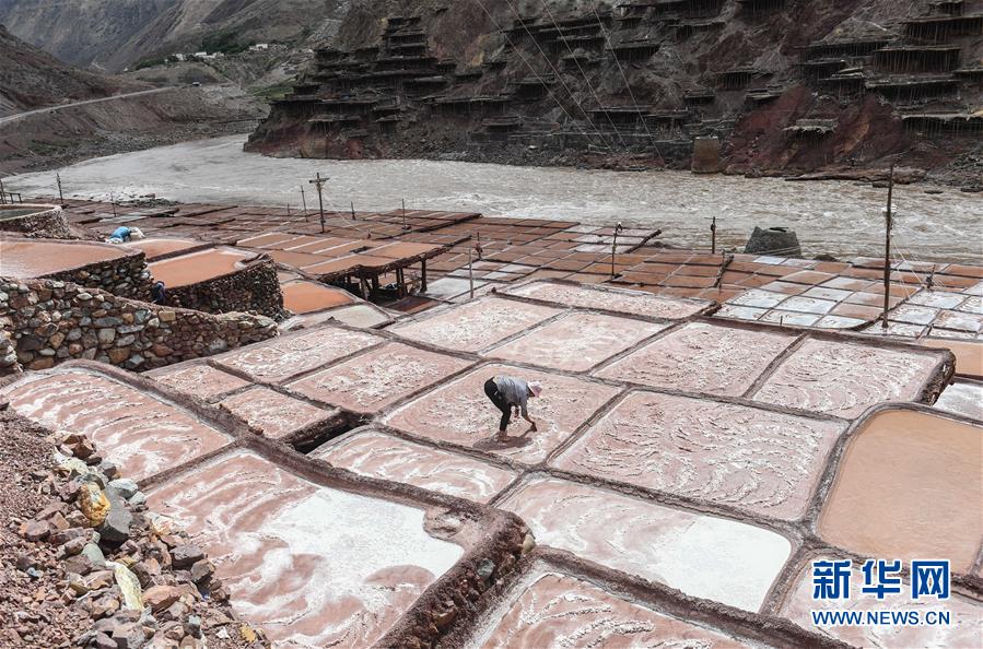 (圖文互動(dòng))(6)大地的饋贈(zèng) 風(fēng)和陽(yáng)光的作品——西藏芒康鹽田的前世今生